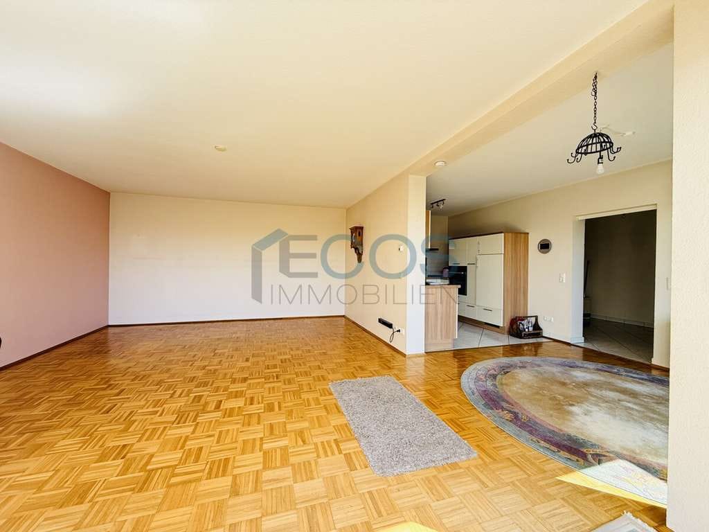 Immobilie in Hückeswagen - ETW zum Wohlfühlen: Lichtdurchflutete 4-Zimmer-Wohnung mit großer Sonnenterrasse und Garage - Bild 3
