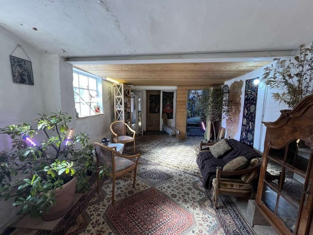 Immobilie in Breuberg - Romantisches Fachwerk-Ensemble mit Künstler-Flair, Atelier, begrüntem Innenhof und viel Potential - Bild 1