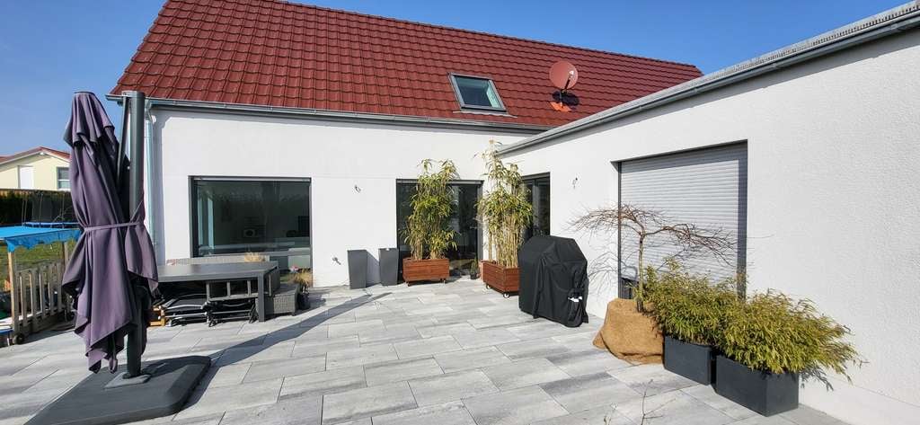Immobilie in Hardegsen - Barrierefrei wohnen, großes Einfamilienhaus fast neu - Bild 2