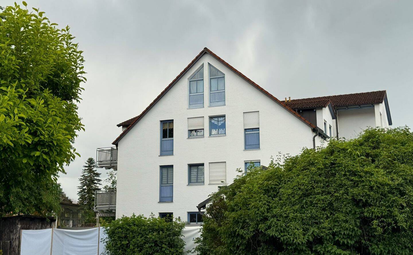 Immobilie in Essenbach - Ohu: ca 4 % Rendite oder Eigennutz: Kl.2-Zi-Whg. m. EBK/TG/ Loggia - Bild 2