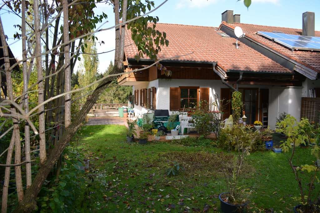 Immobilie in Murnau am Staffelsee - Gartenwohnung in Murnau Westried - absolut ruhig und idyllisch mit einer  Mietrendite von 3,87% - Bild 0