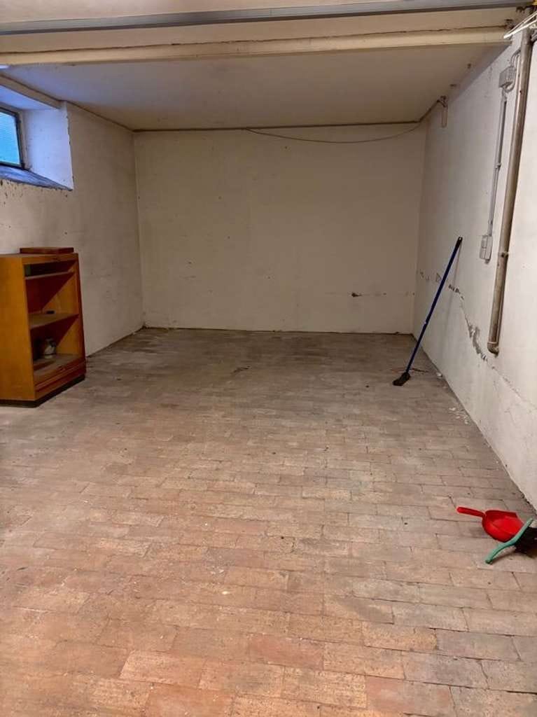 Immobilie in Triberg im Schwarzwald - Praxisräume mit 66 m² – ideal zur Umwandlung in Wohnfläche im EG - Bild 4