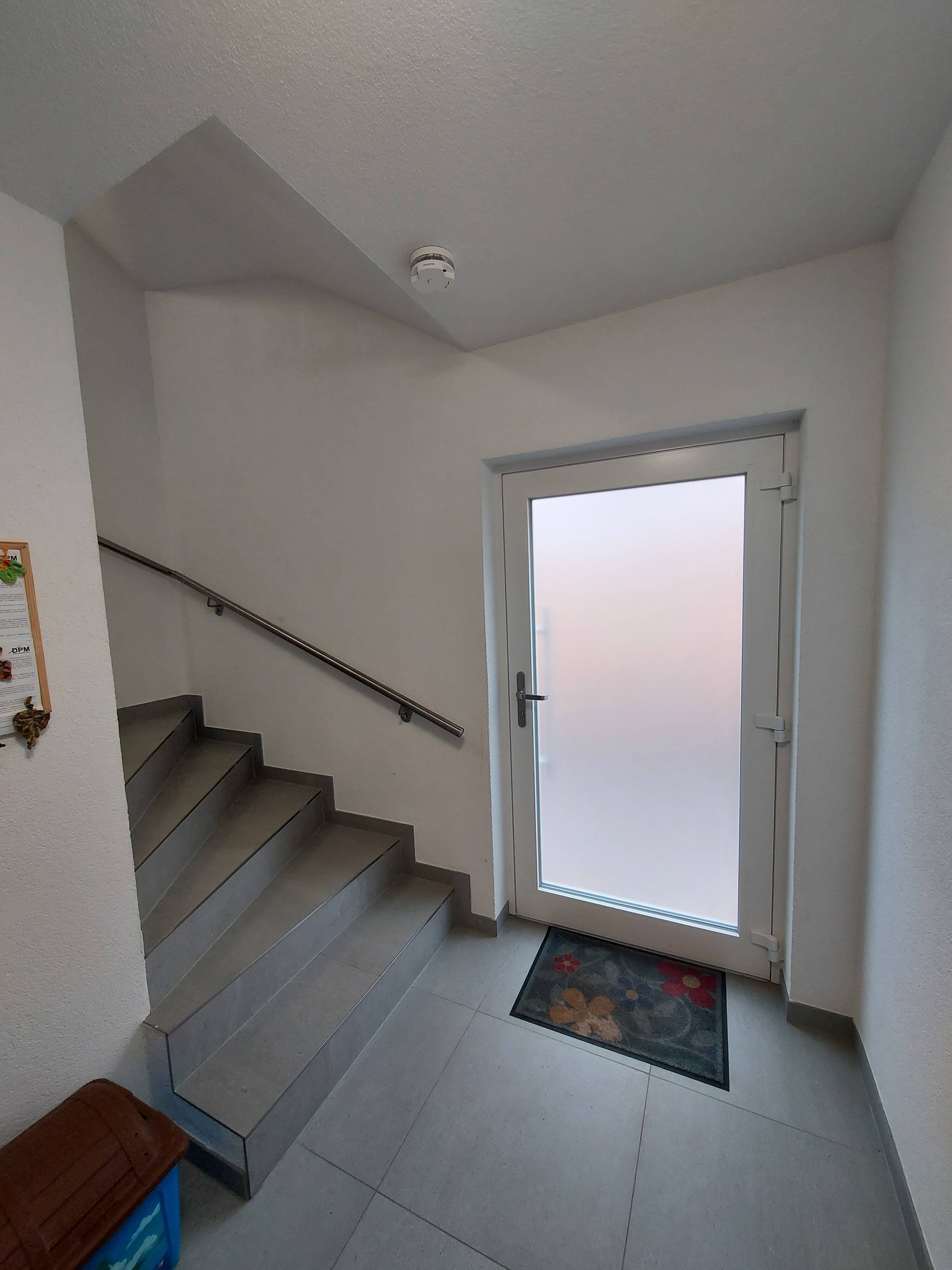 Immobilie in Albersweiler - Moderne 4 Zimmer Wohnung mit Garage und Garten - Bild 2