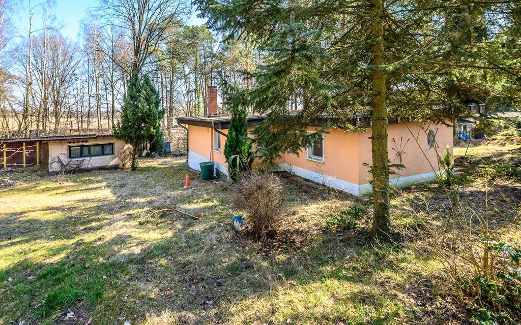 Immobilie in Schorfheide - Heinze-Immobilien (IVD): Wochenendhaus für Handwerker nahe Üdersee - Bild 1