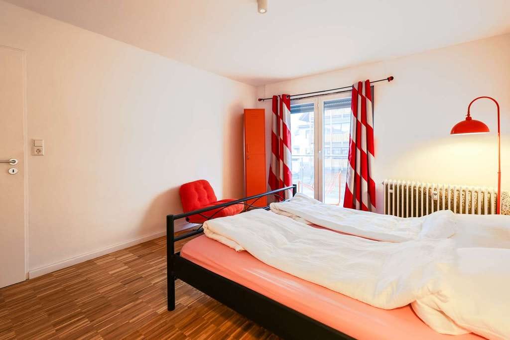 Immobilie in Hohberg - Perfekt für Familien: Helle 4 Zimmer Wohnung mit viel Platz und Balkon! - Bild 2
