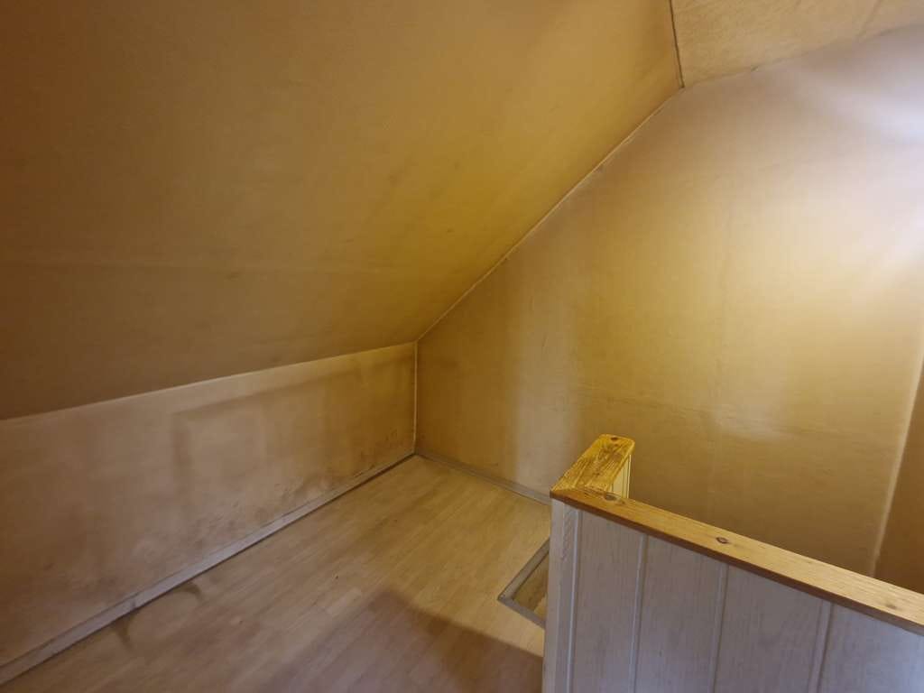 Immobilie in Nonnweiler - Sanierungsbedürftiges Einfamilienhaus in ruhiger Lage von Nonnweiler-Sitzerath - Bild 2