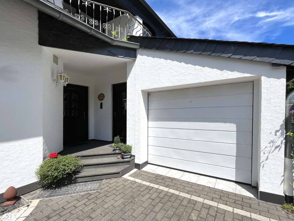 Immobilie in Bad Neuenahr-Ahrweiler - Ein Dreifamilienhaus mit guter Aussicht! - Bild 3