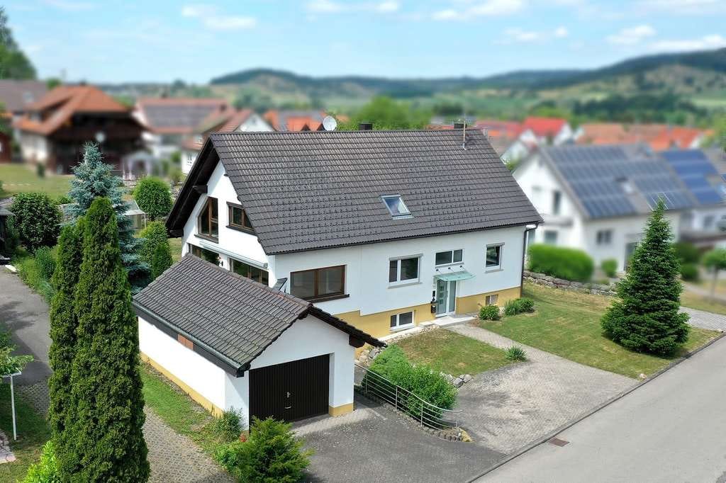 Immobilie in Haigerloch - Einfamilienhaus in familienfreundlicher Wohnlage - Bild 1
