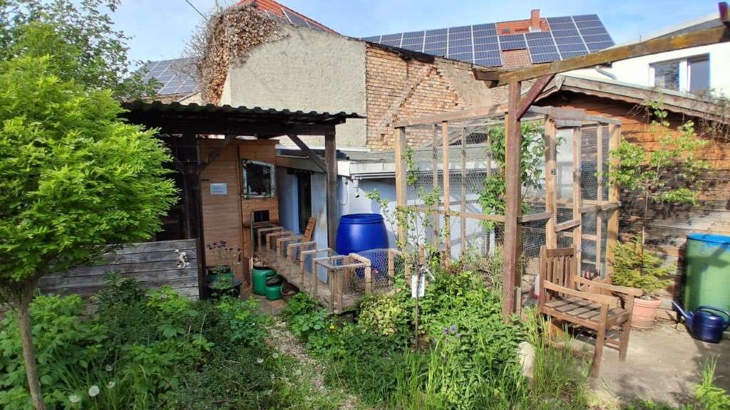 Immobilie in Landsberg - Saniertes Einfamilienhaus für Paare und kleine Familien mit Gartenparadies in Lohnsdorf! - Bild 4