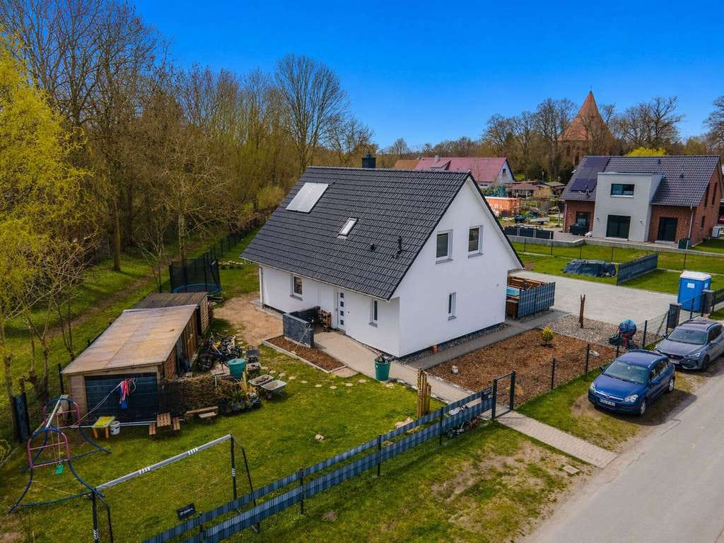 Immobilie in Groß Mohrdorf - Modernes Einfamilienhaus aus 2019 mit großzügigem Grundstück in Groß Mohrdorf - Bild 4