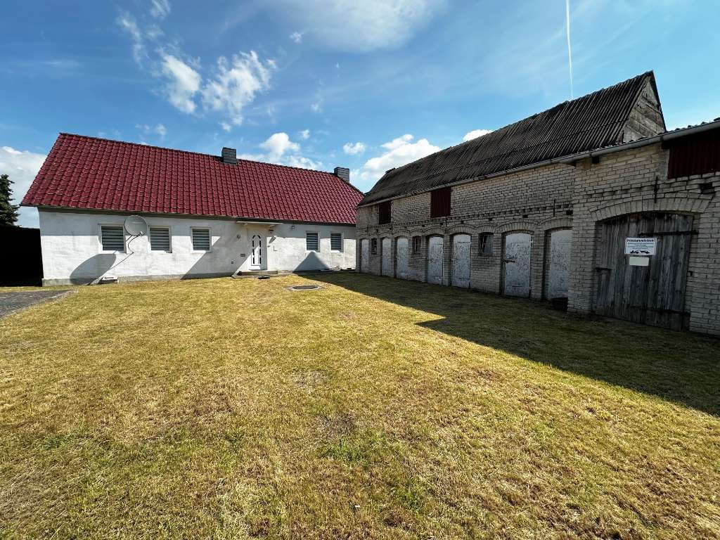 Immobilie in Gardelegen - Charmantes Einfamilienhaus mit Ausbaureserve auf großzügigem Grundstück in ruhiger Lage von Köckte - Bild 0