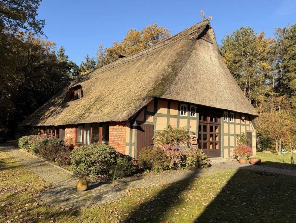 Immobilie in Worpswede - Historisches Fachwerkanwesen in ruhiger Lage mit Nebengebäude und Ausbaureserve KEIN DENKMALSCHUTZ - Bild 3