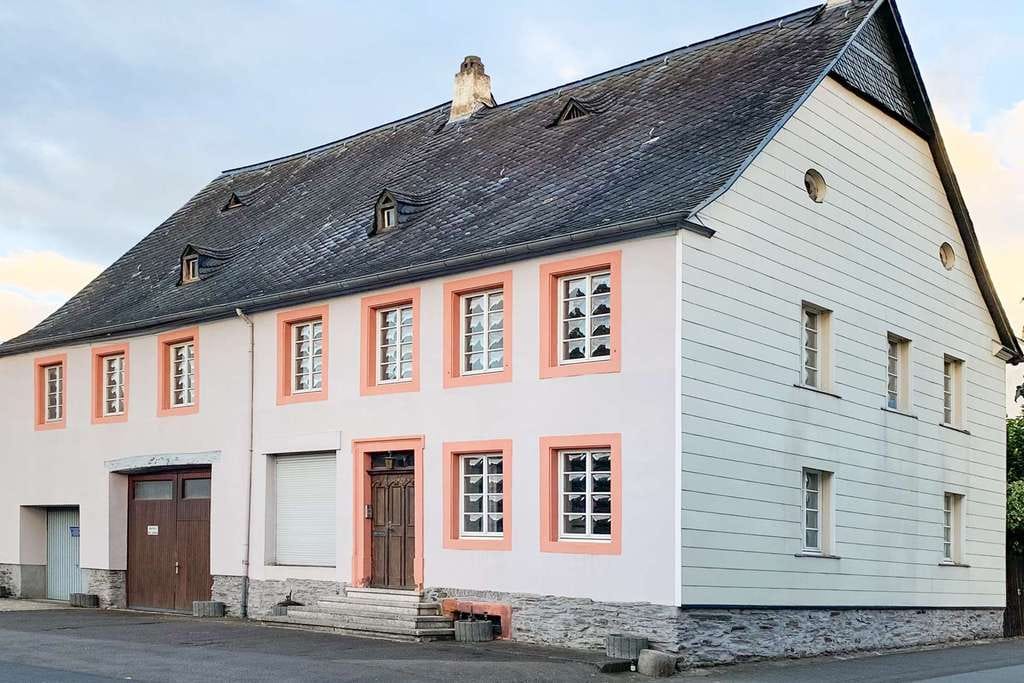 Immobilie in Mülheim an der Mosel - Mülheim (Mosel): Historisches Winzeranwesen mit ansprechendem Garten, Scheune und schöner Wohnlage - Bild 4