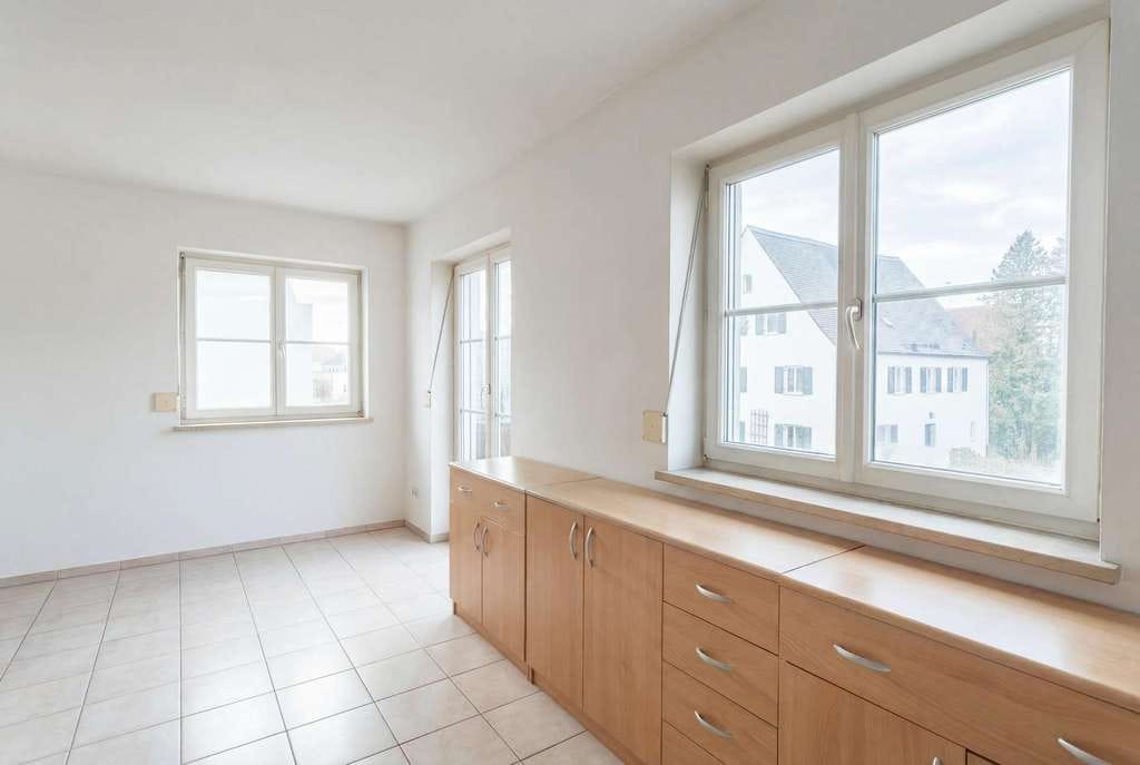 Immobilie in Merching - Helle 3-Zimmer-Wohnung mit TG-Stellplatz - solide vermietet in Merching - Bild 2