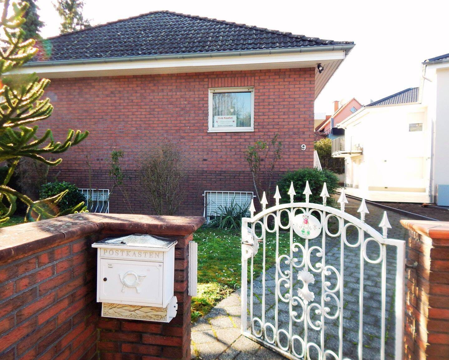 Immobilie in Klein-Winternheim - Komfort - Charme - attraktiver Bungalow im Herzen von Klein-Winternheim - Bild 0
