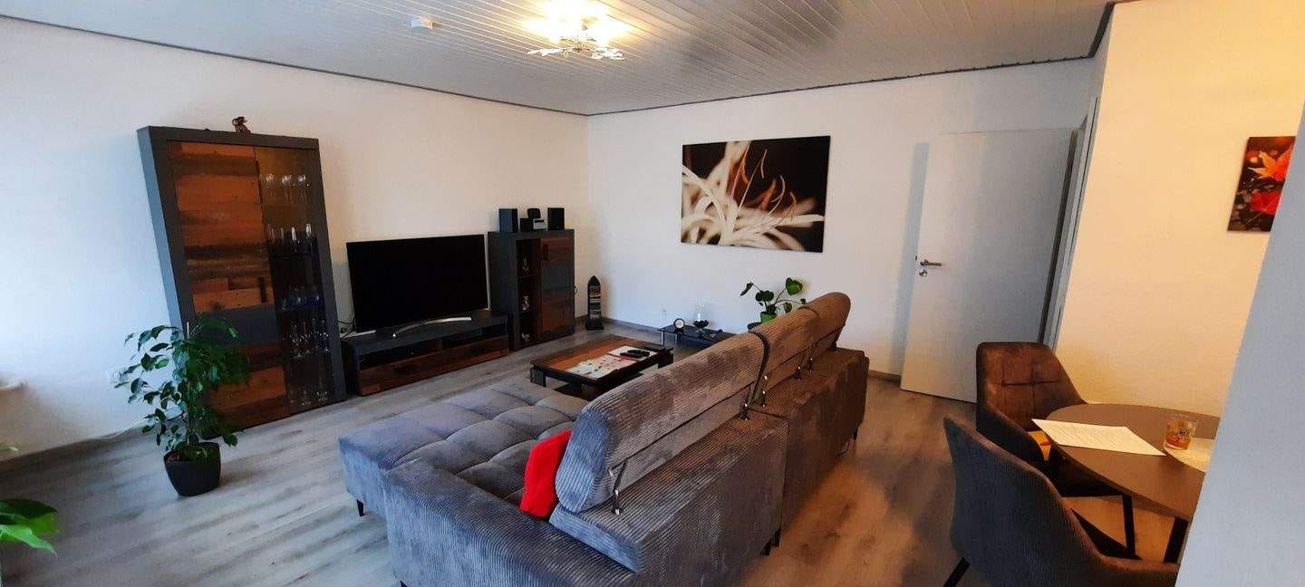 Immobilie in Mackenbach - Freistehendes Mehrfamilienhaus mit 6 Wohnungen - Als Kapitalanlage geeignet - Bild 1
