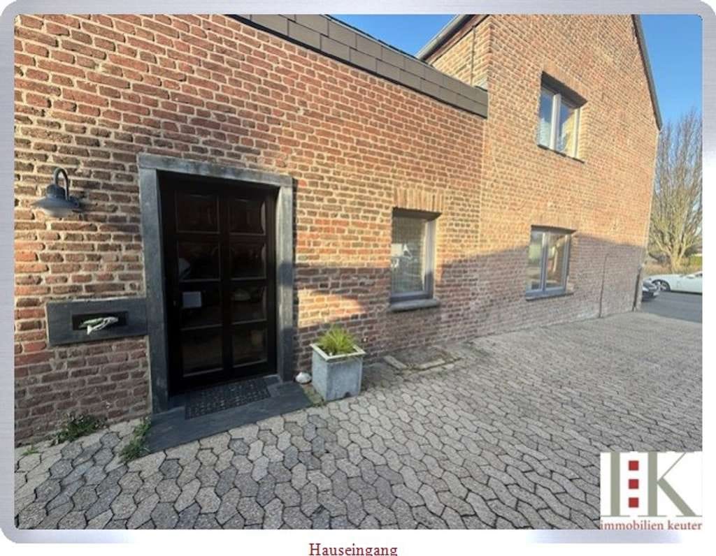 Immobilie in Tönisvorst - Historischer Charakter mit vielseitigem Nutzungspotenzial – Wohnen & Arbeiten unter einem Dach! - Bild 3