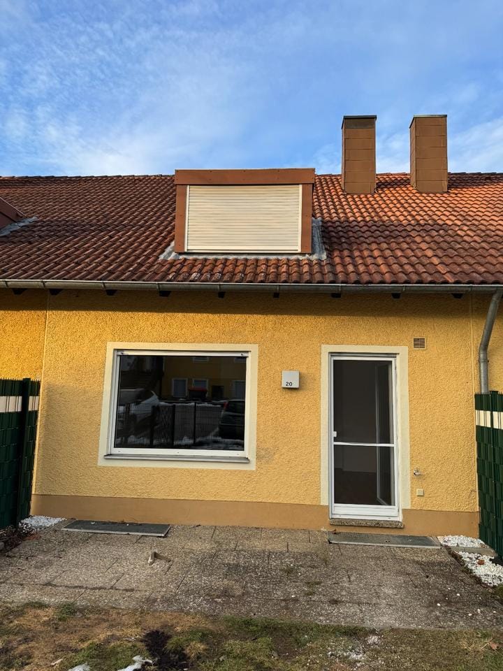 Immobilie in Vilseck - Ihr Traum vom Eigenheim: Günstiges Reihenhaus für junge Familien! - Bild 0