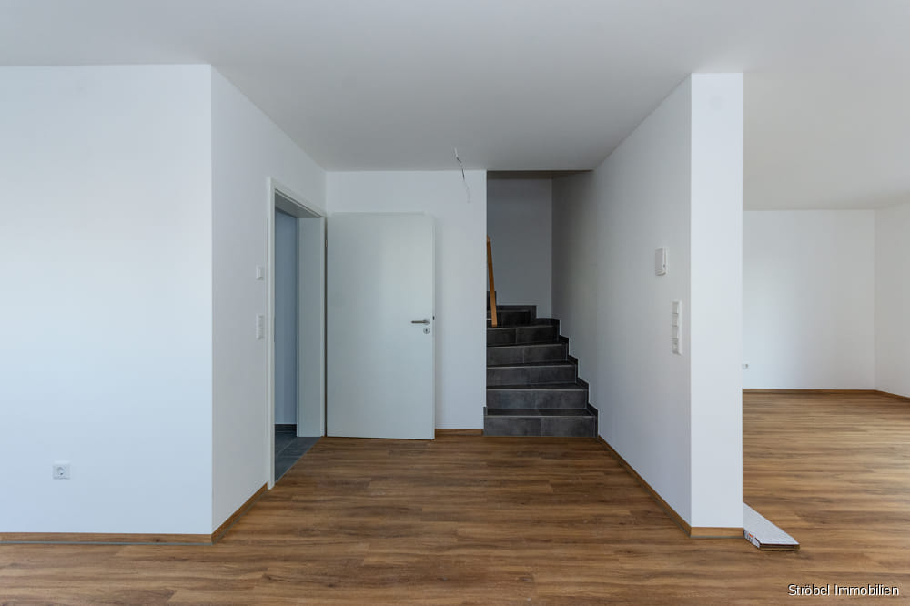 Immobilie in Rothenburg ob der Tauber - Moderne und großzügige Doppelhaushälften im schönen Heckenacker zu kaufen - als Kapitalanlage - Bild 3