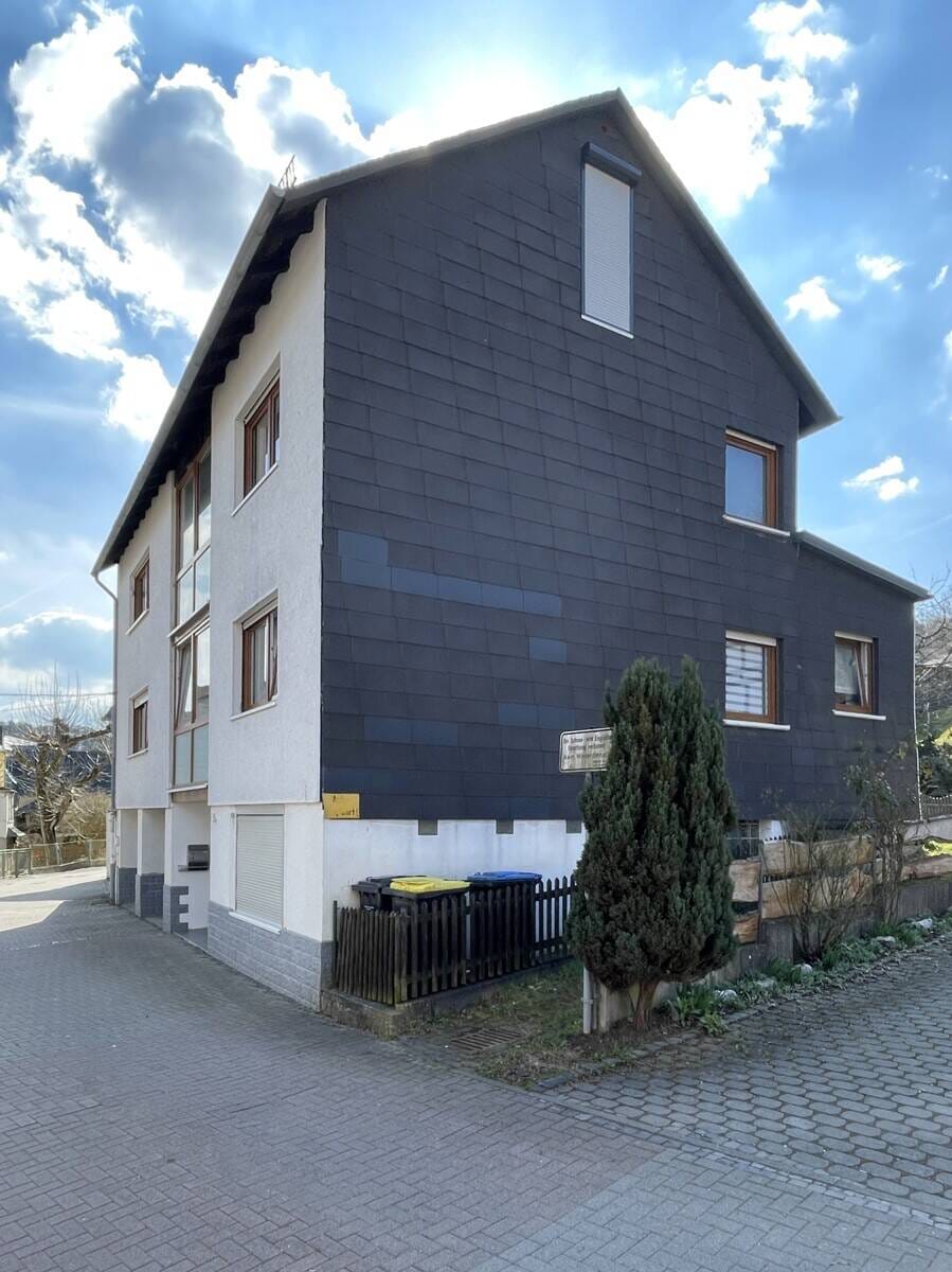 Immobilie in Dillenburg - Donsbach: Gepflegtes, vermietetes Zweifamilienhaus im Ortskern - Bild 3