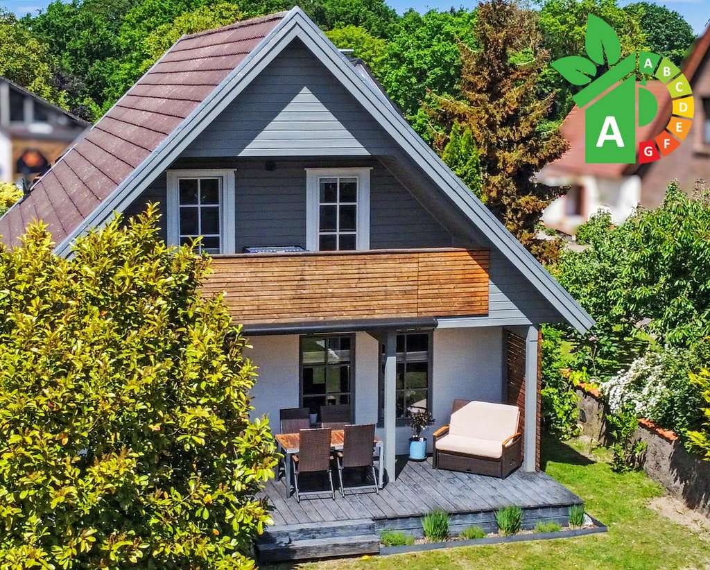 Immobilie in Marlow - Ein Ort zum Wurzeln schlagen – stilvoll modernisiertes Einfamilienhaus mit sonnigem Garten in Marlow - Bild 0