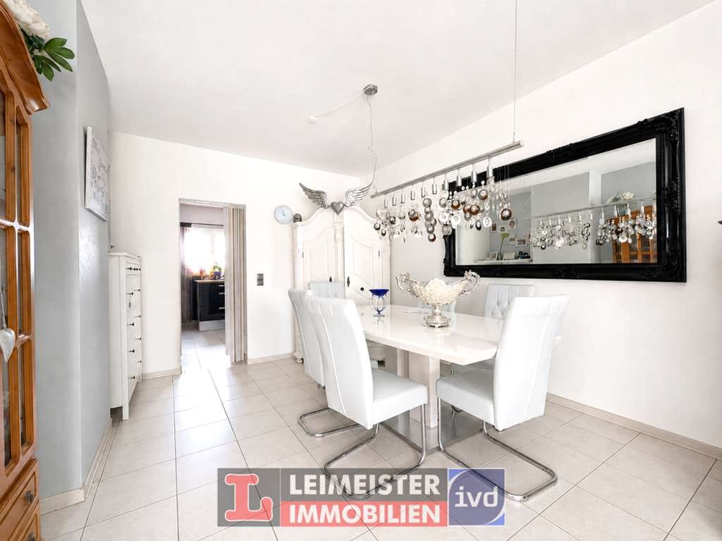 Immobilie in Kleinwallstadt - Familienfreundliche DHH mit *zwei Balkonen, Terrasse und Garage* in Hofstetten - Bild 2