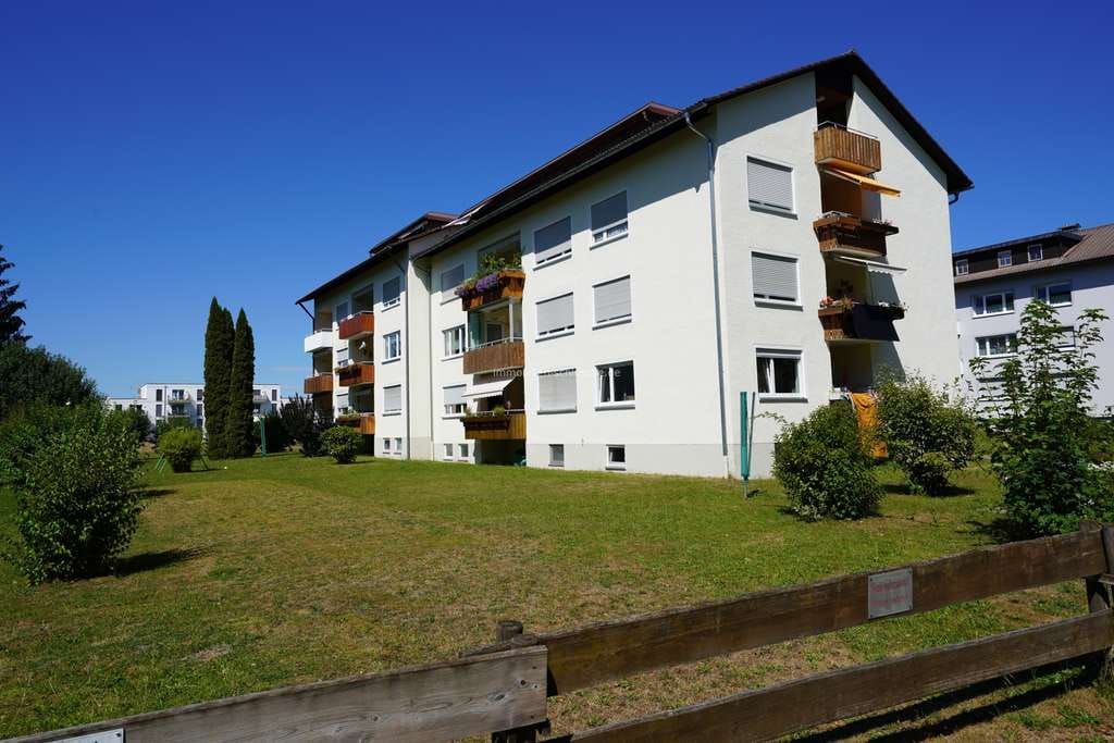 Immobilie in Isny im Allgäu - Bezaubernde 3 Zimmerdachgeschoßwohnung in Isny mit Adlerhorstblick - Bild 1