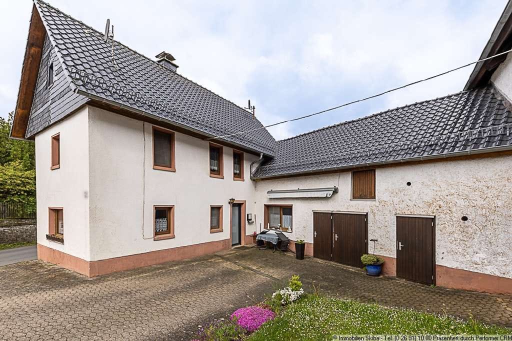 Immobilie in Blankenheim - Eifel-Bauernhaus mit großer Scheune und Nebengebäuden in Blankenheim-Hüngersdorf - Bild 3