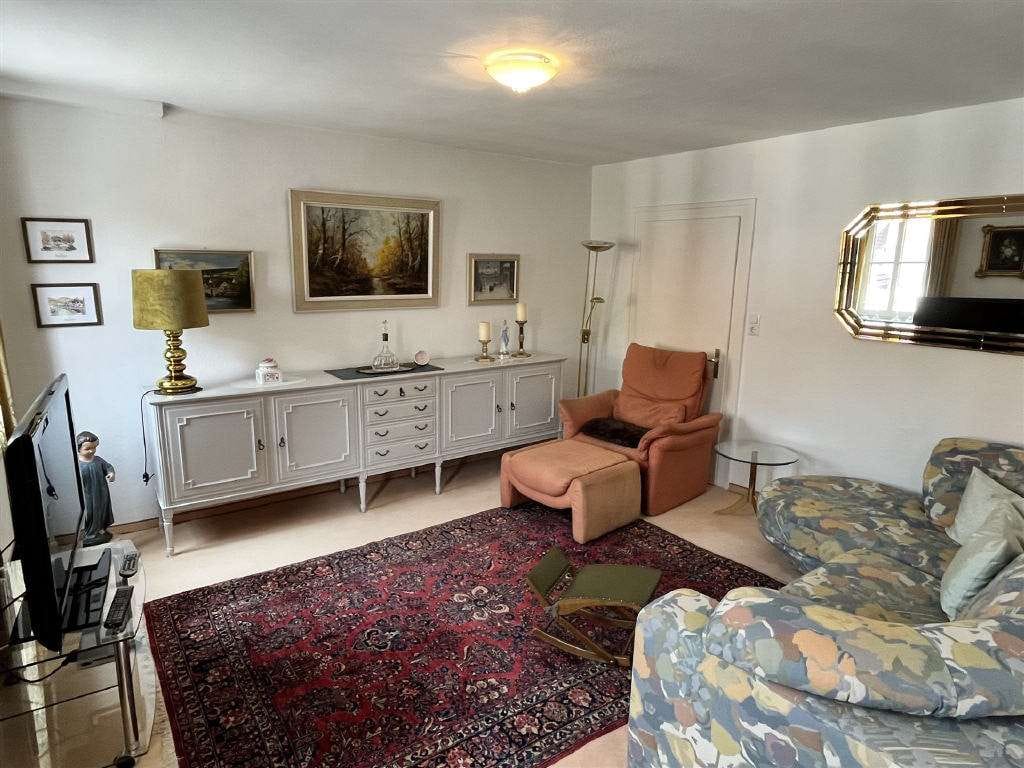 Immobilie in Lauda-Königshofen - gepflegte 5-Zimmer-Wohnung mit Balkon und Garage in der Nähe von Lauda-Königshofen - Bild 4