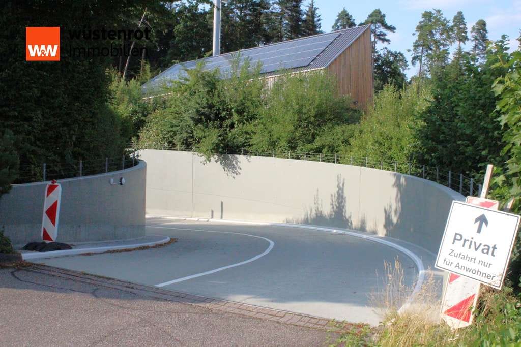 Immobilie in Altensteig - Einzugsbereite Eigentumswohnung im 1. Obergeschoss - Tiefgaragenplatz ist ebenfalls zu erwerben - - Bild 4