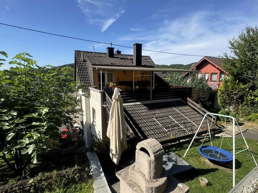 Immobilie in Linz am Rhein - Gepflegtes Dreifamilienwohnhaus mit Blick auf Linz! - Bild 4
