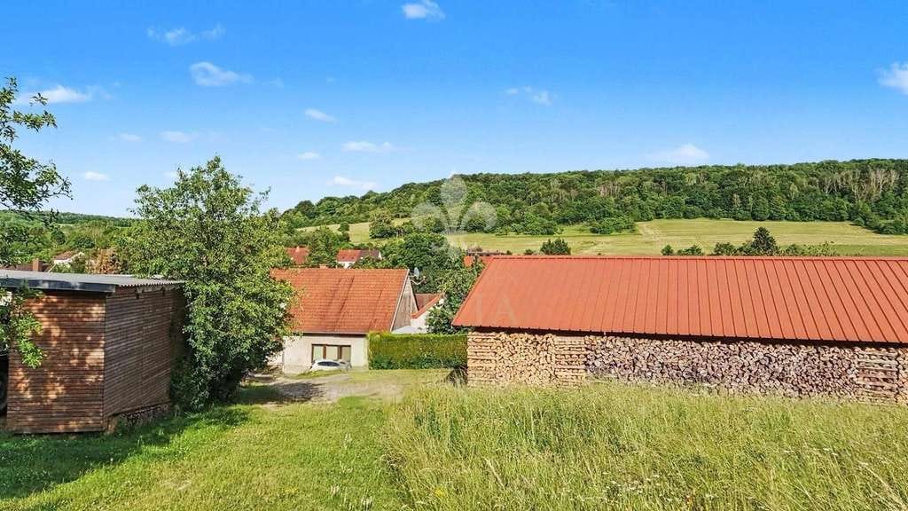 Immobilie in Mandelbachtal - Besonderes Zweifamilienhaus mit Charakter und Entwicklungspotenzial - Bild 2