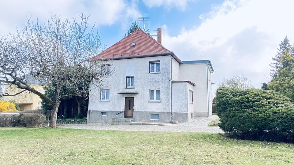 Immobilie in Schmölln-Putzkau - Zweifamilienhaus mit großzügigem Grundstück - Bild 0