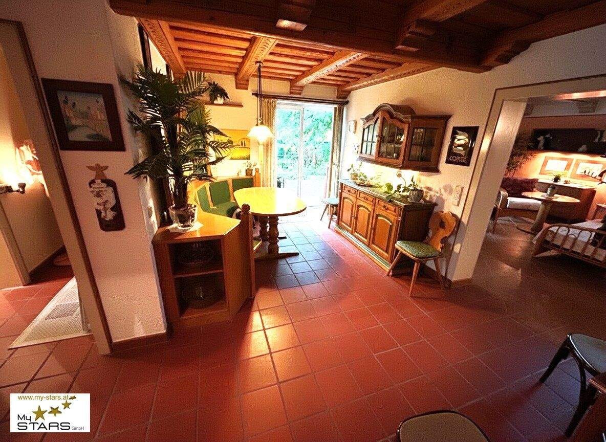 Immobilie in Neuhaus am Inn - geräumige 6 Zimmer in Neuhaus am Inn: gepflegt, mit Garage, Garten und Terrasse! - Bild 2