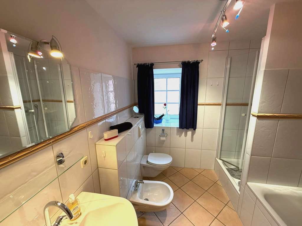 Immobilie in Göhren-Lebbin - Attraktive 2-Zimmer-Wohnung mit Südwest Balkon ideal als Ferienwohnung nutzbar - Bild 4