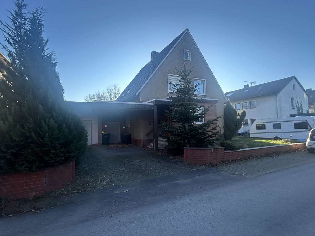 Immobilie in Rödinghausen - SCHNÄPPCHEN! Renovierungsbedürftiges Haus mit großem Grundstück in Bruchmühlen. - Bild 2