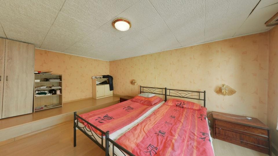 Immobilie in Eich - Einfamilienhaus mit Hof und Garage - Bild 0