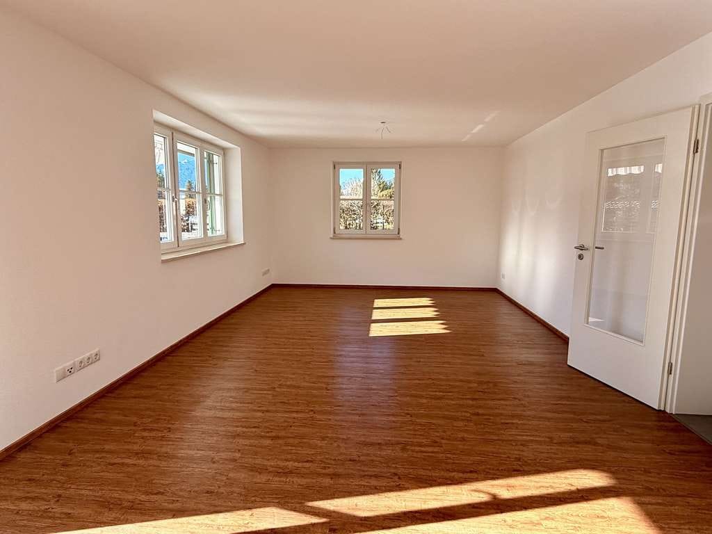 Immobilie in Wallgau - Neuwertige Gartenwohnung mit Flair! Unverbaubarer Bergblick inklusive... - Bild 4