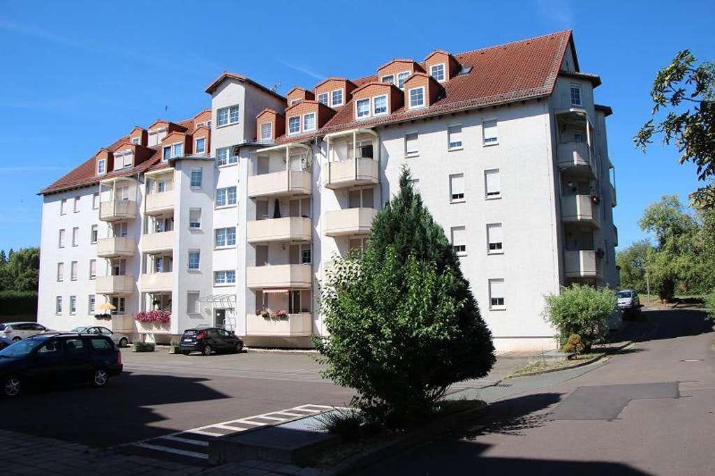 Immobilie in Meuselwitz - Eigennutzer aufgepasst: Schöne ETW im Erdgeschoss, mit ca. 48,93 m² Wfl., Balkon und TG-Stellplatz!! - Bild 0