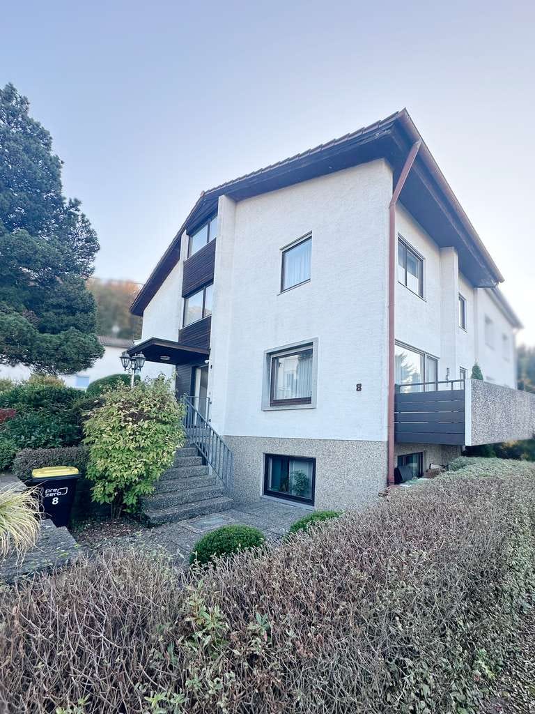 Immobilie in Gerlingen - Einfamilienhaus mit Potential in bester Lage - Doppelhaushälfte mit Einliegerwohnung - Bild 1