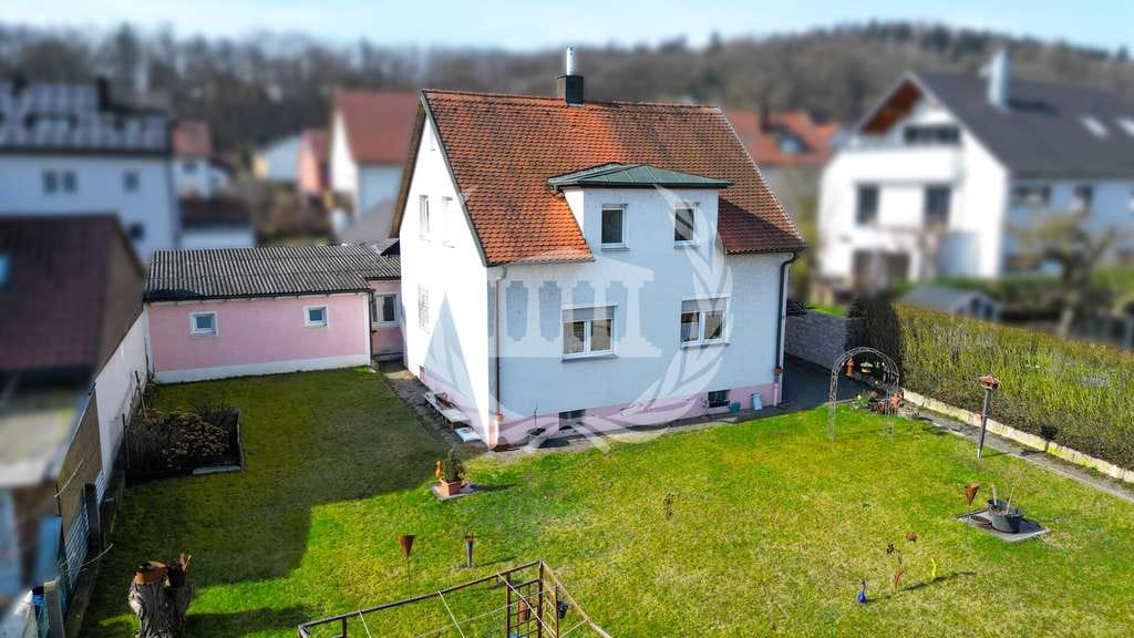 Immobilie in Lappersdorf - Zwei Häuser, ein Grundstück – Kapitalanlage & Neubaupotenzial in Pielmühle! - Bild 1