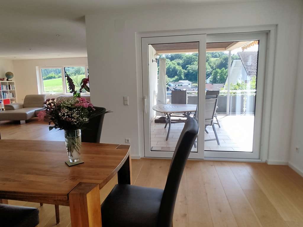 Immobilie in Obermoschel - *VERKAUFT*Unverbaubarer Weitblick, Unten Arbeiten, Oben Wohnen, wie im Bungalow mit Terrasse+Garten - Bild 3
