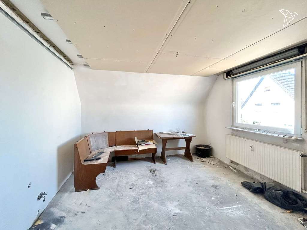 Immobilie in Raunheim - ENTWICKLUNGSPOTENTIAL 📈 Sanierungsbedürftiges Mehrfamilienhaus mit 790 m² Baugrundstück! - Bild 1