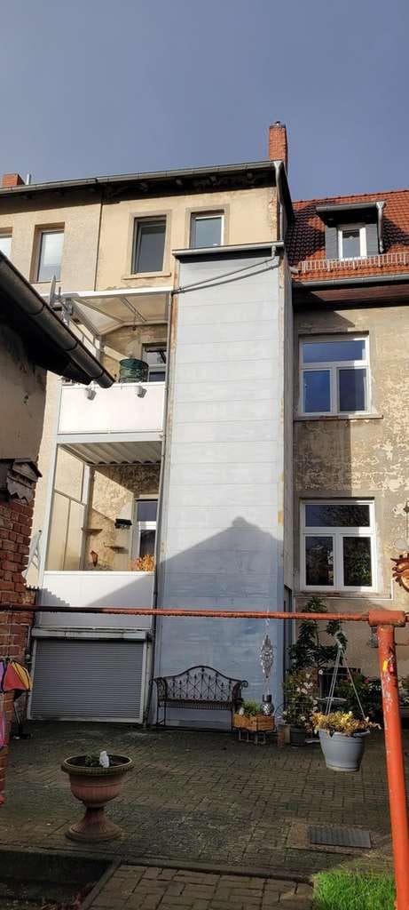 Immobilie in Ballenstedt - Barrierefrei wohnen in Zweifamilienhaus mit Lift, Garten & Autostellplätze - Bild 2