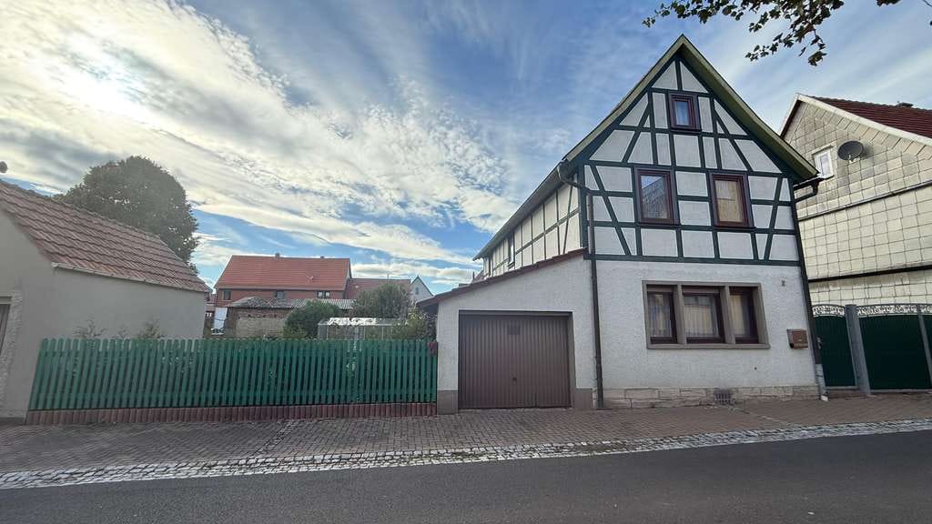 Immobilie in Dingelstädt - Fachwerkhaus mit Scheune und Garten - Bild 1