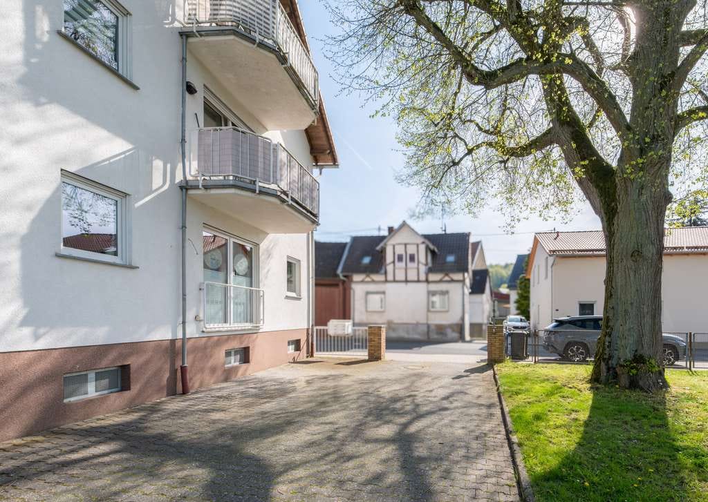Immobilie in Hofheim am Taunus - Großzügiges Mehrfamilienhaus mit weitläufigem  Grundstück und erheblichem Entwicklungsspielraum - Bild 4