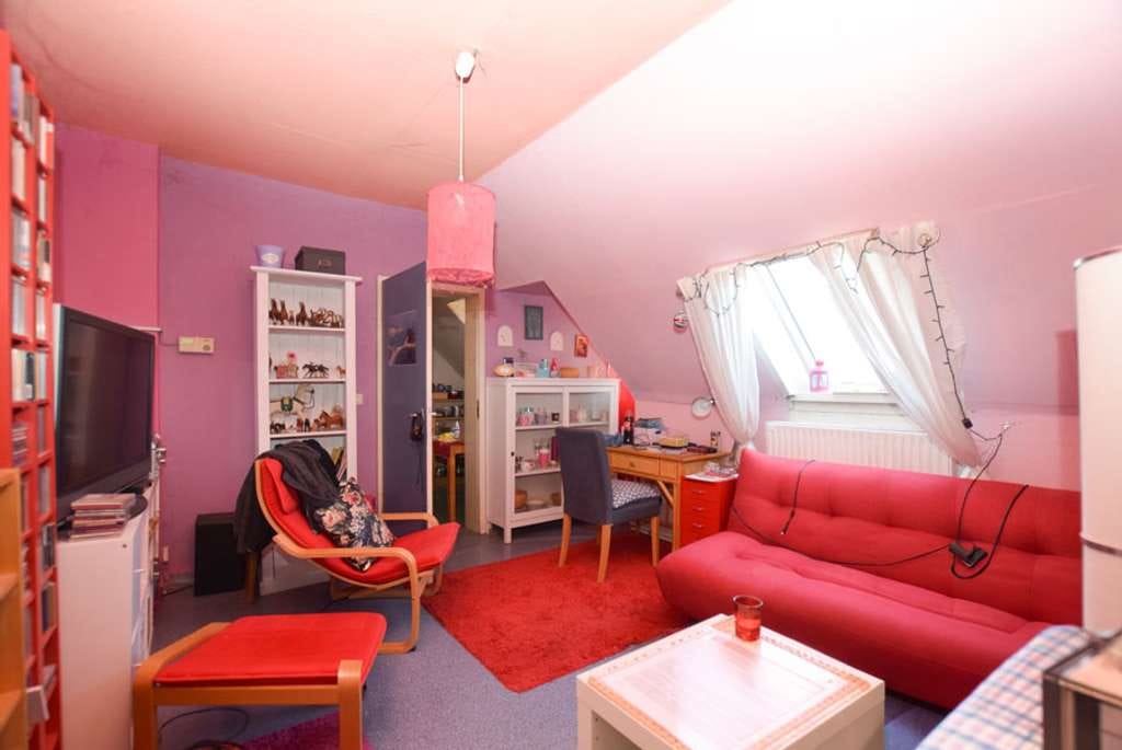 Immobilie in Braunschweig - 3-Zimmer-Dachgeschosswohnung mit Potential in Braunschweig. - Bild 2