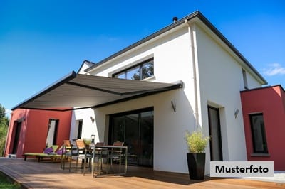 Immobilie in Gabsheim - Ehemaliges Weingut - Einfamilienhaus mit landwirtschaftlichen Nebengebäuden - Bild 0