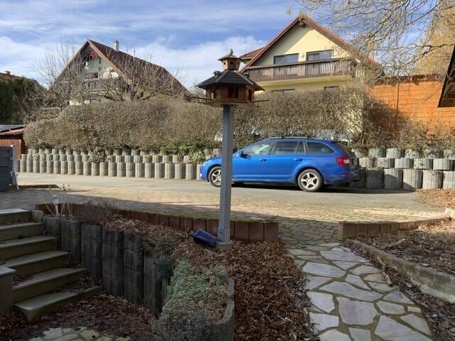 Immobilie in Kranichfeld - Ein Reihenendhaus mit Pool für die kleine Familie - Bild 1