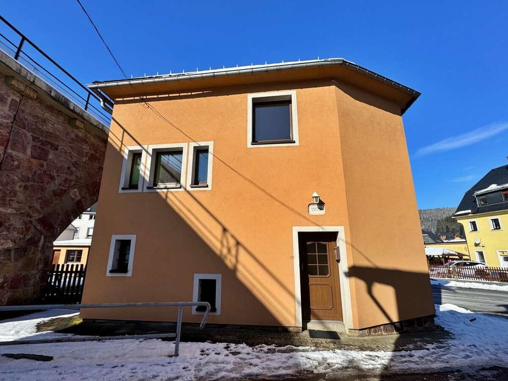 Immobilie in Dippoldiswalde - Mehr Platz fürs Leben: Zuhause mit Garten und Raum zum Wachsen & Arbeiten - Bild 2